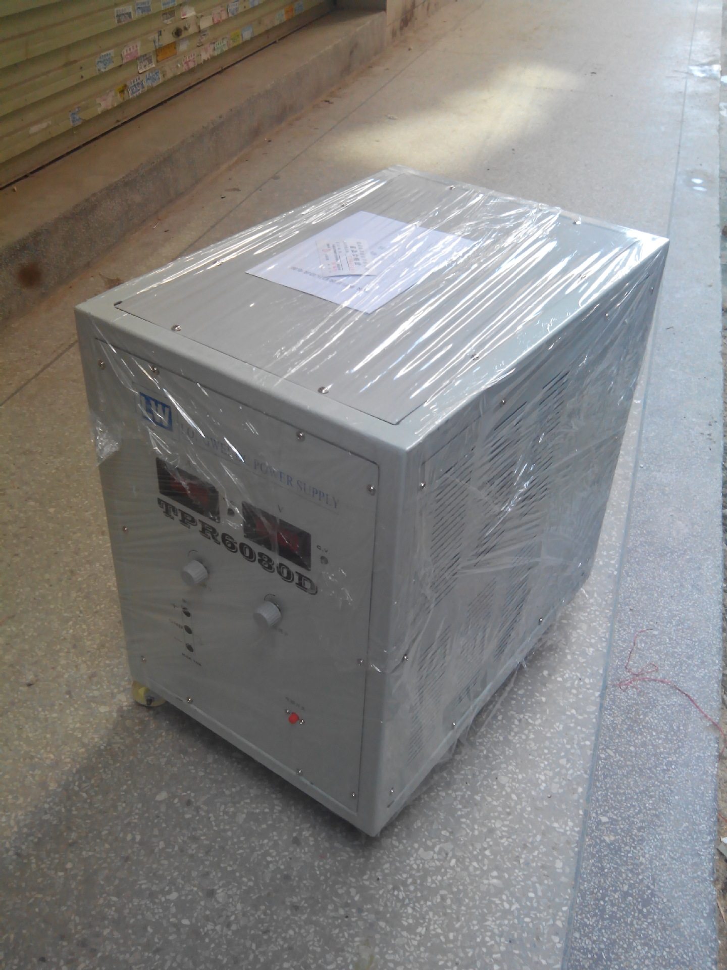 龙威双路数显直流电源64V/60V