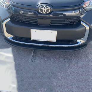 适用于丰田23款Sienta中网饰条改装Sienta10系前格栅前杠亮条贴
