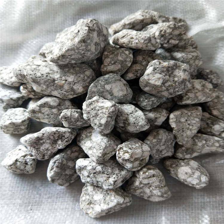供应麦饭石颗粒麦饭石毛石净水过滤温泉汗蒸