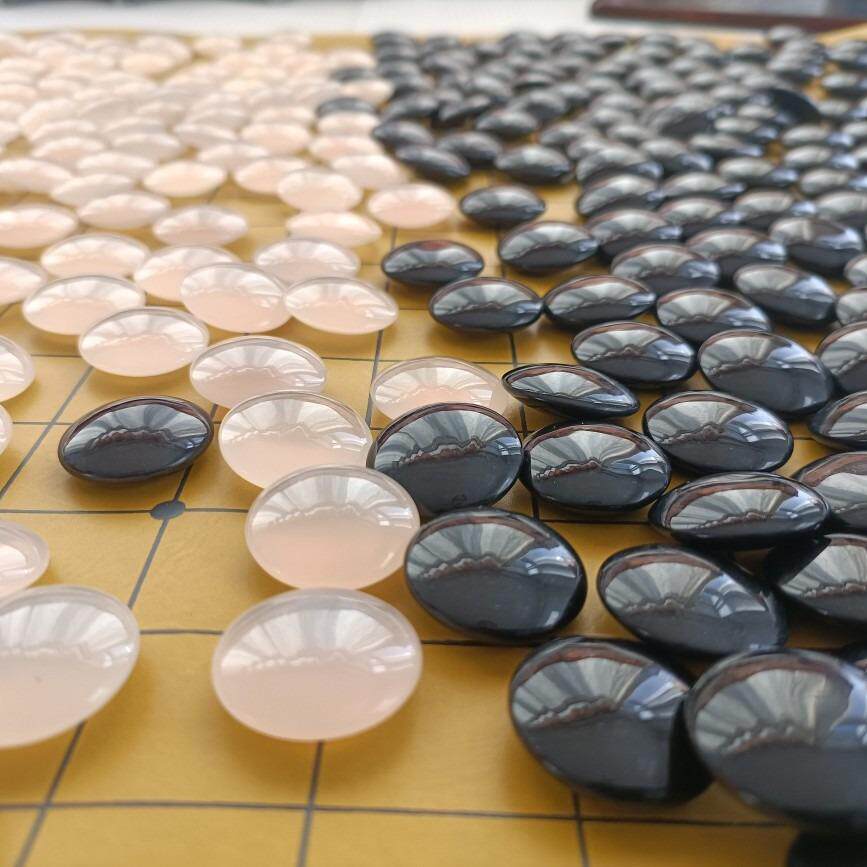 A级黑白色巴西玛瑙围棋,通透无花纹,精选棋子!