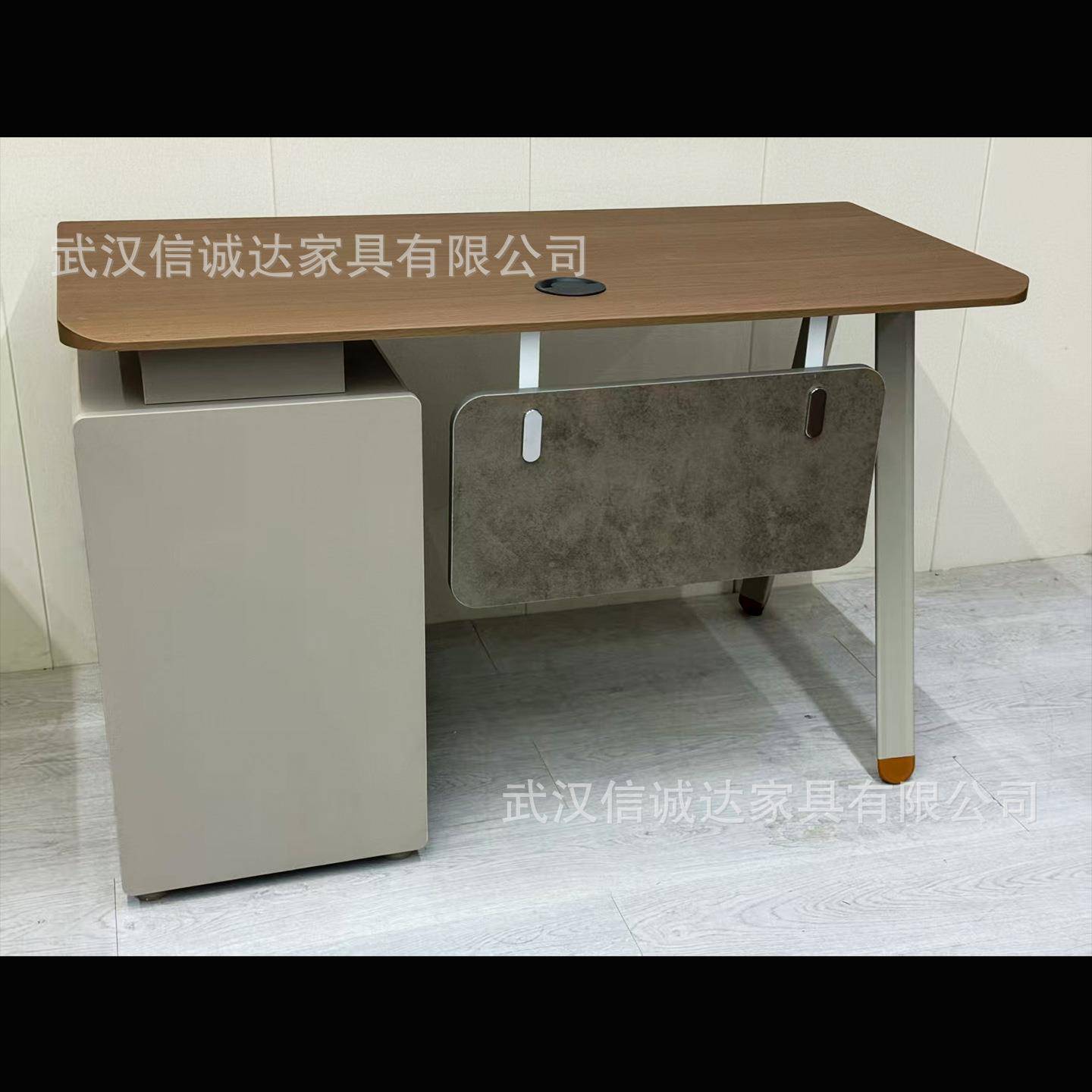 武汉新QEQ款带屏锁办公桌单人位办卡座桌电脑风职员桌办公家公具