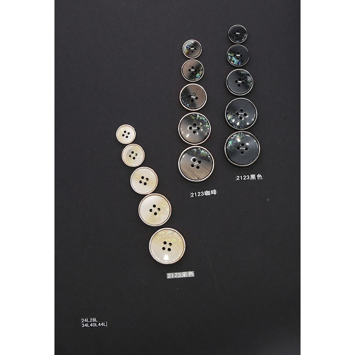 金家现货属底座树拼脂双四眼扣男女针织衫毛呢大ROC衣风衣有眼纽