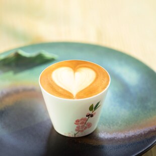 山水间桃花釉下彩手绘咖啡杯景德镇陶瓷高颜值中式茶杯子女男礼物