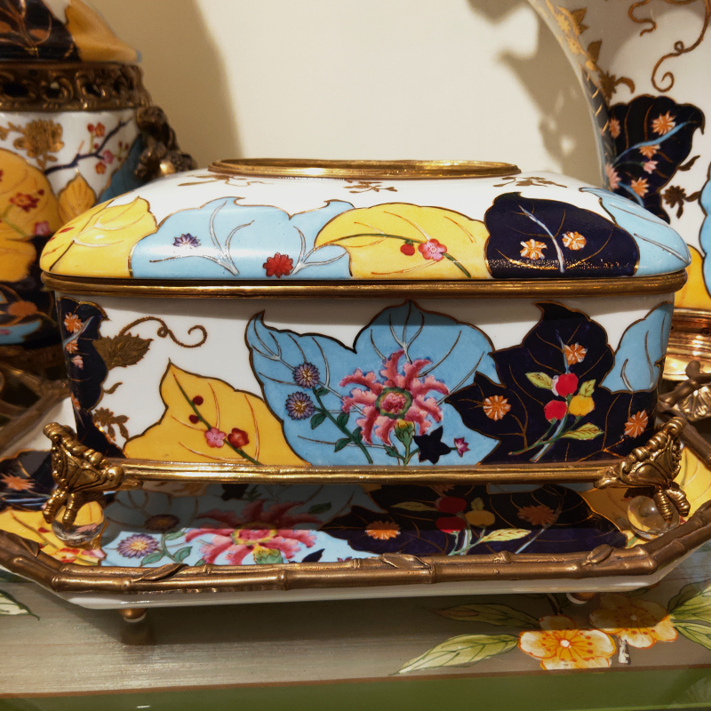 茱莉安法式艺术描金彩绘花草水晶球陶瓷配铜纸巾盒茶几摆件礼品