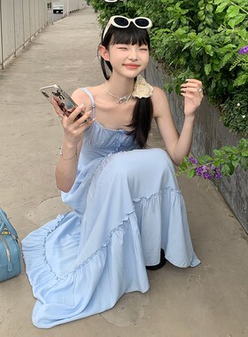 KRO法式极简褶皱连衣裙女2024夏季新款收腰仙女吊带显瘦百搭长裙