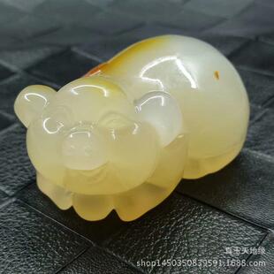 巴西冰彩玉髓生肖猪手把件把玩俏色巧雕玉猪手玩件小摆件