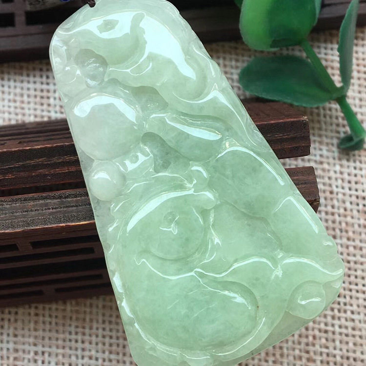 翡翠玉器a货荷叶鱼