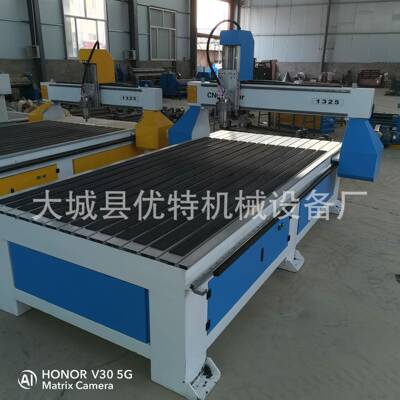 60604头旋转轴圆柱立体转雕铸铁木工雕刻机小型数控雕刻机