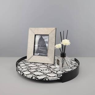 北欧创意圆形黑白蛇皮纹收纳托盘摆件玄关卧室客厅样板房家居饰品