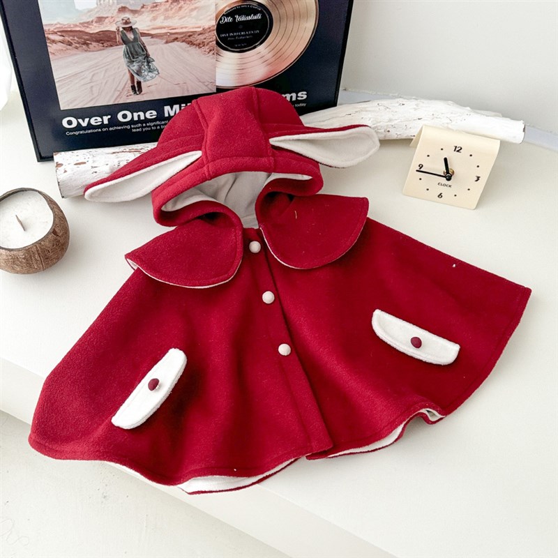 女宝宝衣服披风斗篷婴儿秋冬装加绒外出披肩防风一岁公主超萌冬季