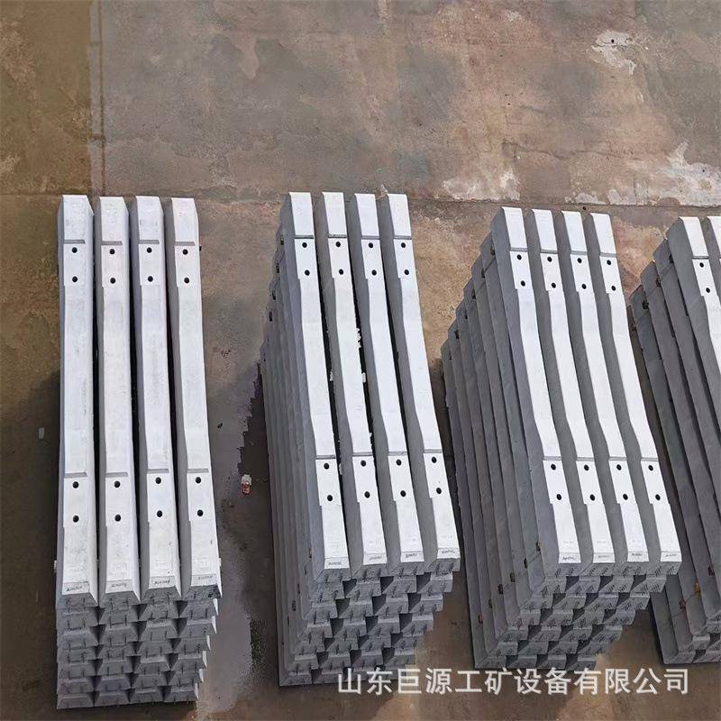 矿用缘水泥轨枕k木弹性均混凝土枕木24m2g匀轨道轻绝型水泥轨枕