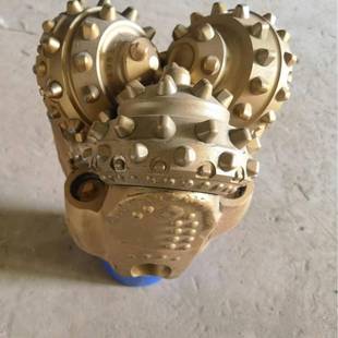 镶三牙轮钻头煤钻炭开采质钻头打井地头大口径组齿装水井油井76-6