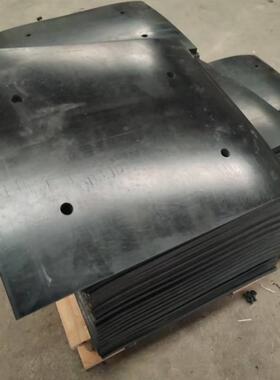 300*380*10mm橡胶垫板 黑色橡胶板 打孔橡胶块 工程用橡胶垫块