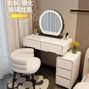 c小户型梳妆台卧室60m现代简MQK约2025新化一款 奶油风主卧斗柜体