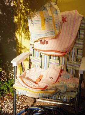 T花aig.《塔皮星》印可分爱条纹便携装袋行李箱四件套545收纳袋