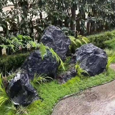然山石枯山件水造景石庭院绿地草坪黑景天观石黑山石摆24072302假