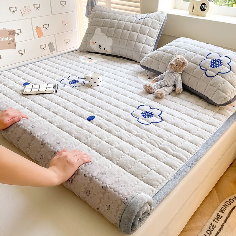 a类母婴级d加厚牛奶绒床垫120x190cm中学生宿舍单人床上面铺的褥
