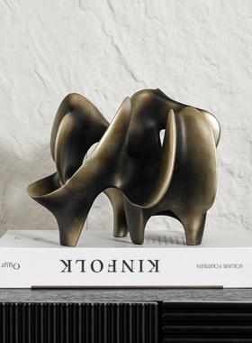 创意金轻色奢镂空摆件树脂工品样板间G25502售楼处客厅艺电视柜桌