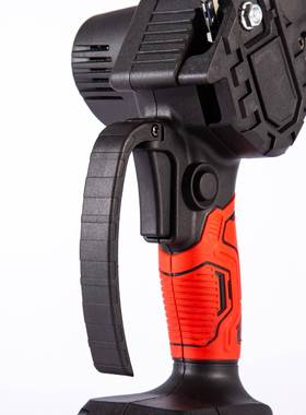 4寸6寸手持电充式电链锯农单业伐木手锯林绿化园锂电锯NXF工厂