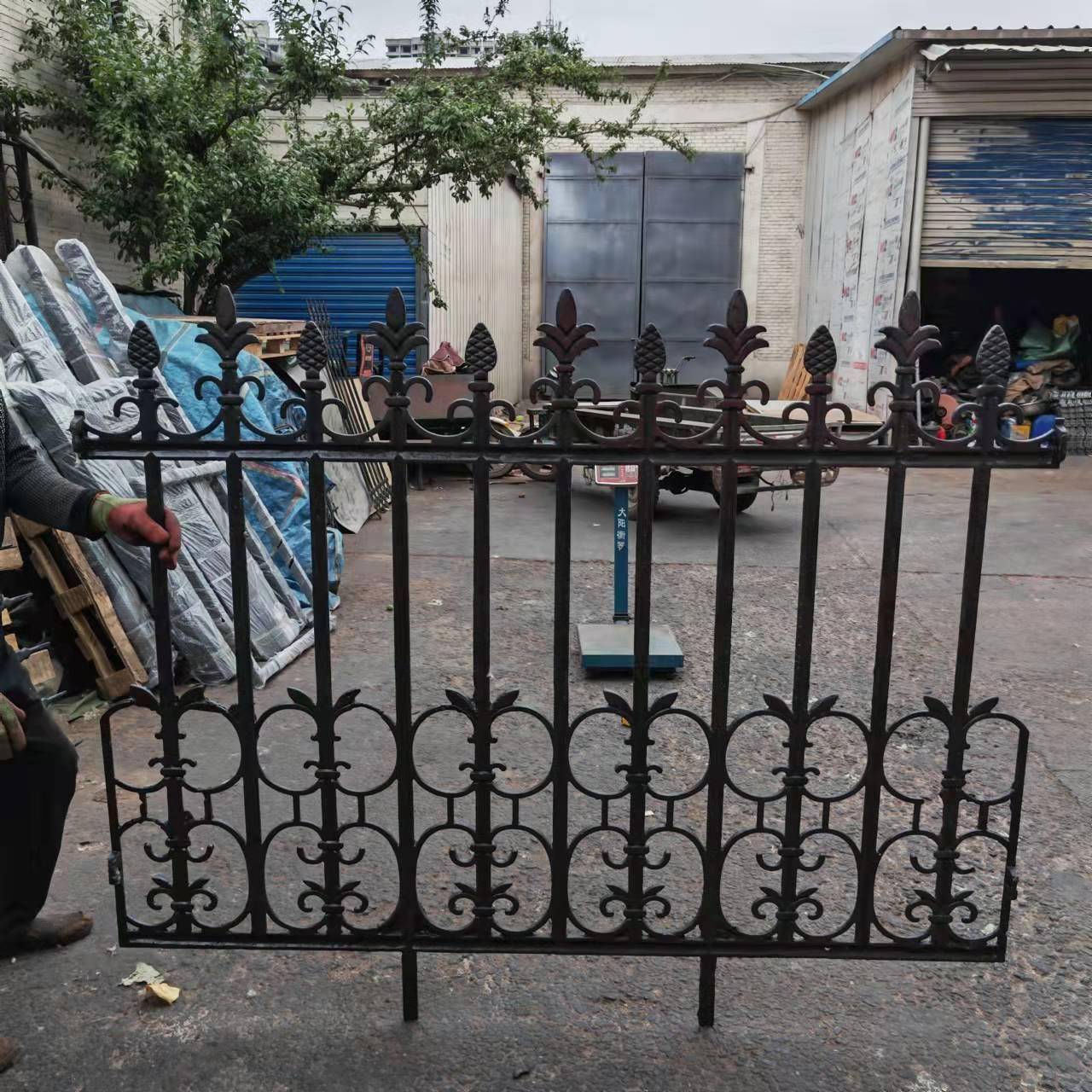 用厂家铸104铁超欧式大连片围墙个护栏庭学校院各场所可牢靠