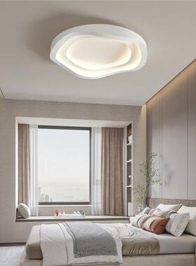 北欧LED主卧室吸顶灯现代简约书房间灯网红新款温馨餐厅小客厅灯