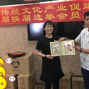 广绣粤绣 木雕 特色 广府文化礼品 纯手工刺 绣纪念品 五羊