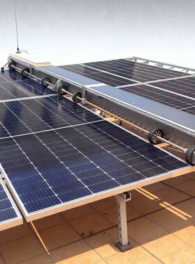 全自动光伏板洗机机人太清阳器能光伏IZC清洗洁设备光伏清机器人