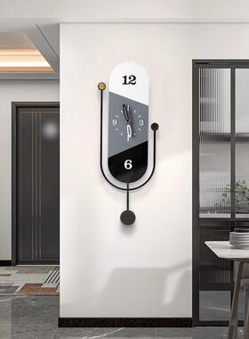 2025款新厅用客挂钟现代简约黑白灰家高档挂墙钟静音创意钟表UQL