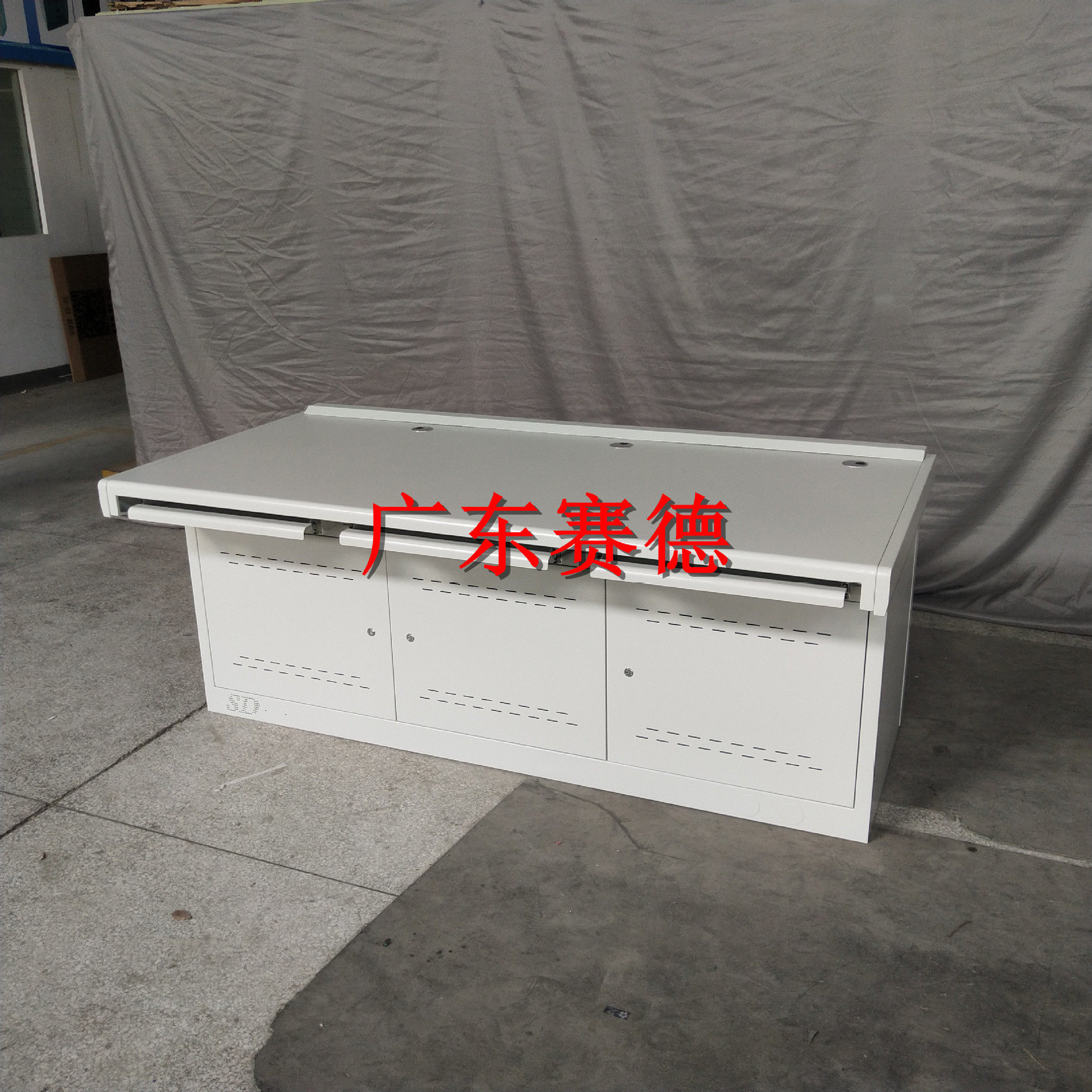 监控操作台二联三联四联五联六联八联机房监控用调度台指挥控制台