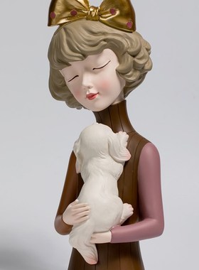 创意轻奢蝴蝶结女孩抱猫摆件家居客厅儿童房玄关装饰生日结婚礼物