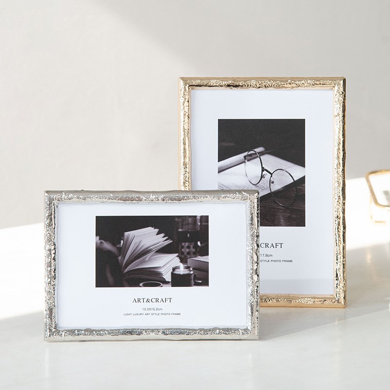 时几初美式金属玻璃相框摆台高级感轻奢风6寸7 10洗照片创意摆件