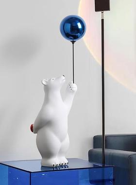 北欧创型客厅落地意气球熊摆件电视柜大沙发玄关027家居样板房旁