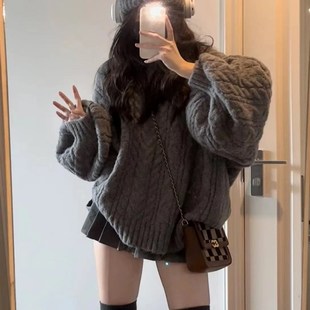 秋冬季奶系穿搭小个子俏皮活泼洋气学院风宽松毛衣百褶裙两件套装