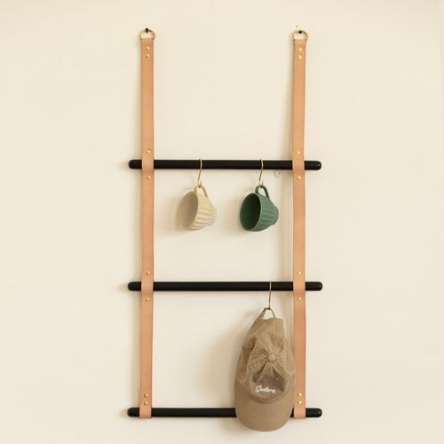 免打孔实木壁挂衣帽架植鞣革上墙挂衣架展示架装饰墙壁面挂件定制