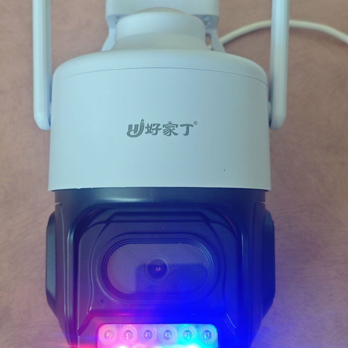 好家丁wifi新款6寸旋转球机有电有网环境使用360旋转手机远程语音