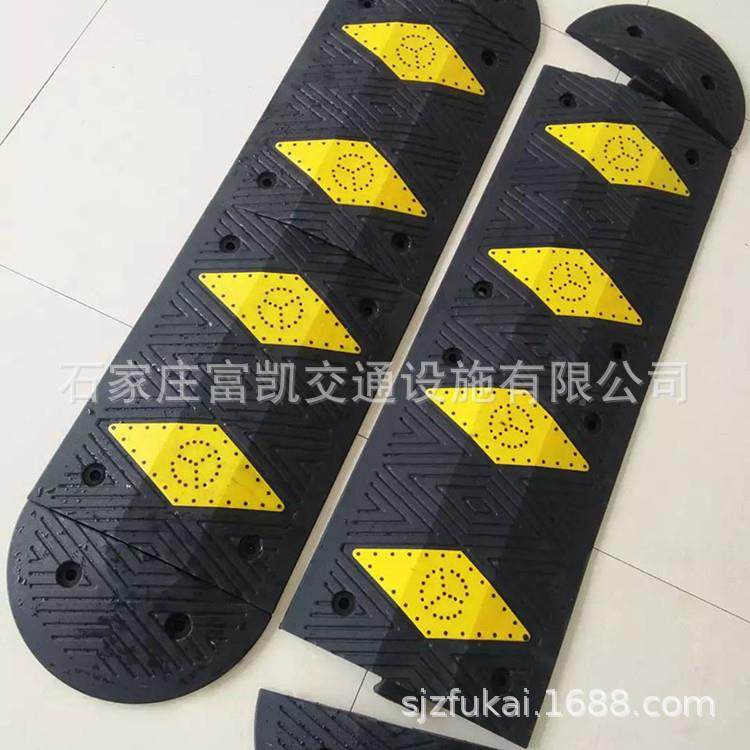 路减速垄/橡胶减速道公带/路0减速带.道路减速带1000023*30*50减