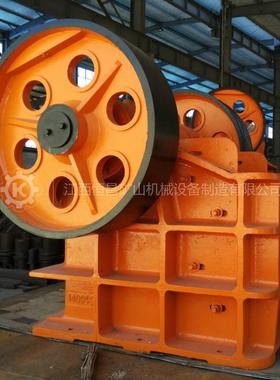 小型移动鄂式破生碎花机426000岗岩破碎机矿山用整石子产套线