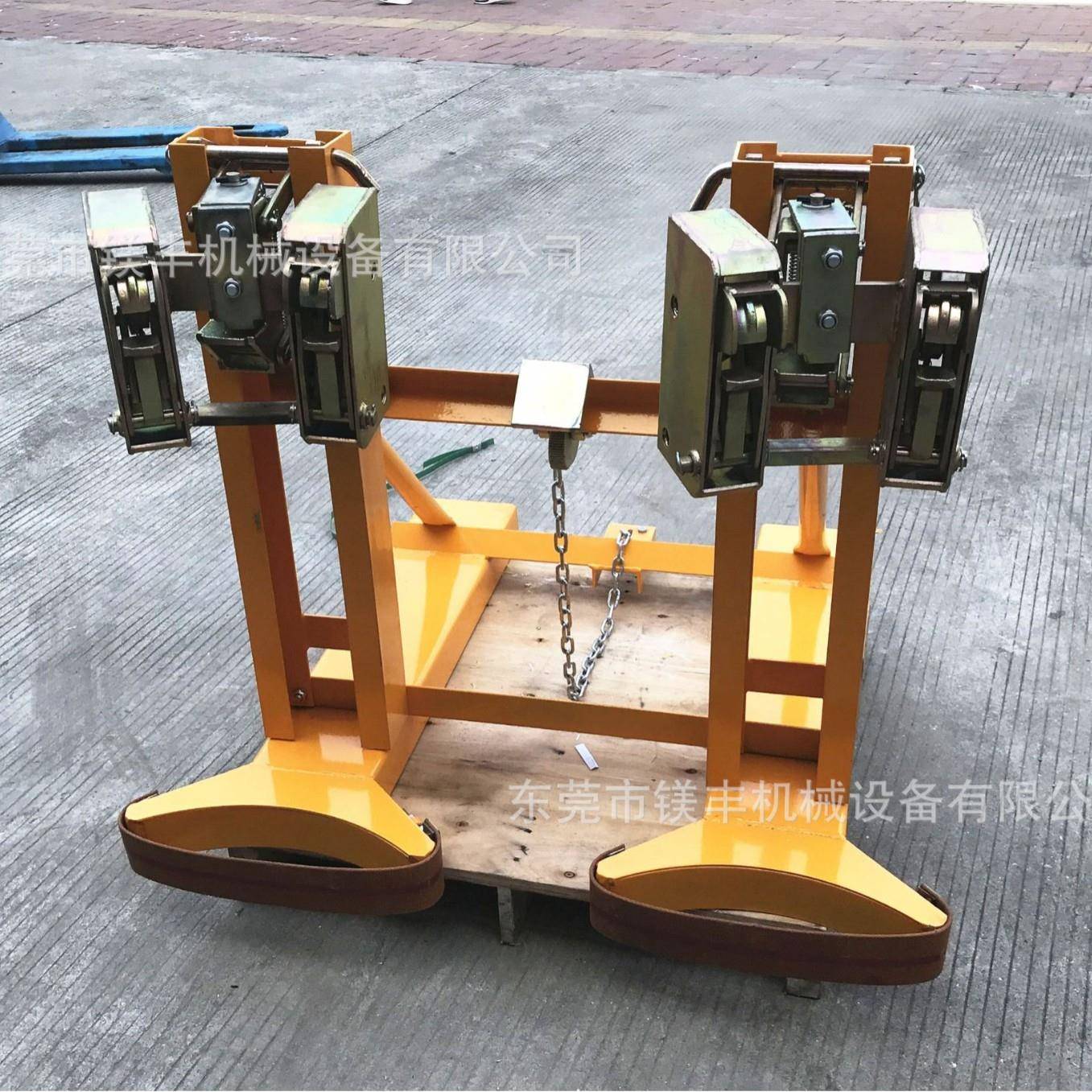 广东货DG720B双鹰YKO运嘴油桶搬夹油夹桶装卸叉现车油桶夹具抓桶