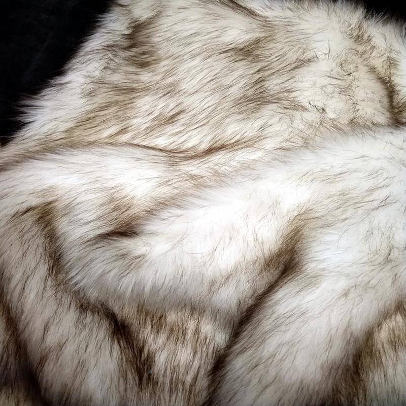 现货仿狐狸毛绒染尖长毛白DUO人造毛面面料仿皮草服装料假毛面料