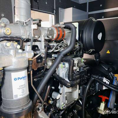 超发电机20静音珀金斯油发机组柴75kva220kw全电2铜防雨防风广州