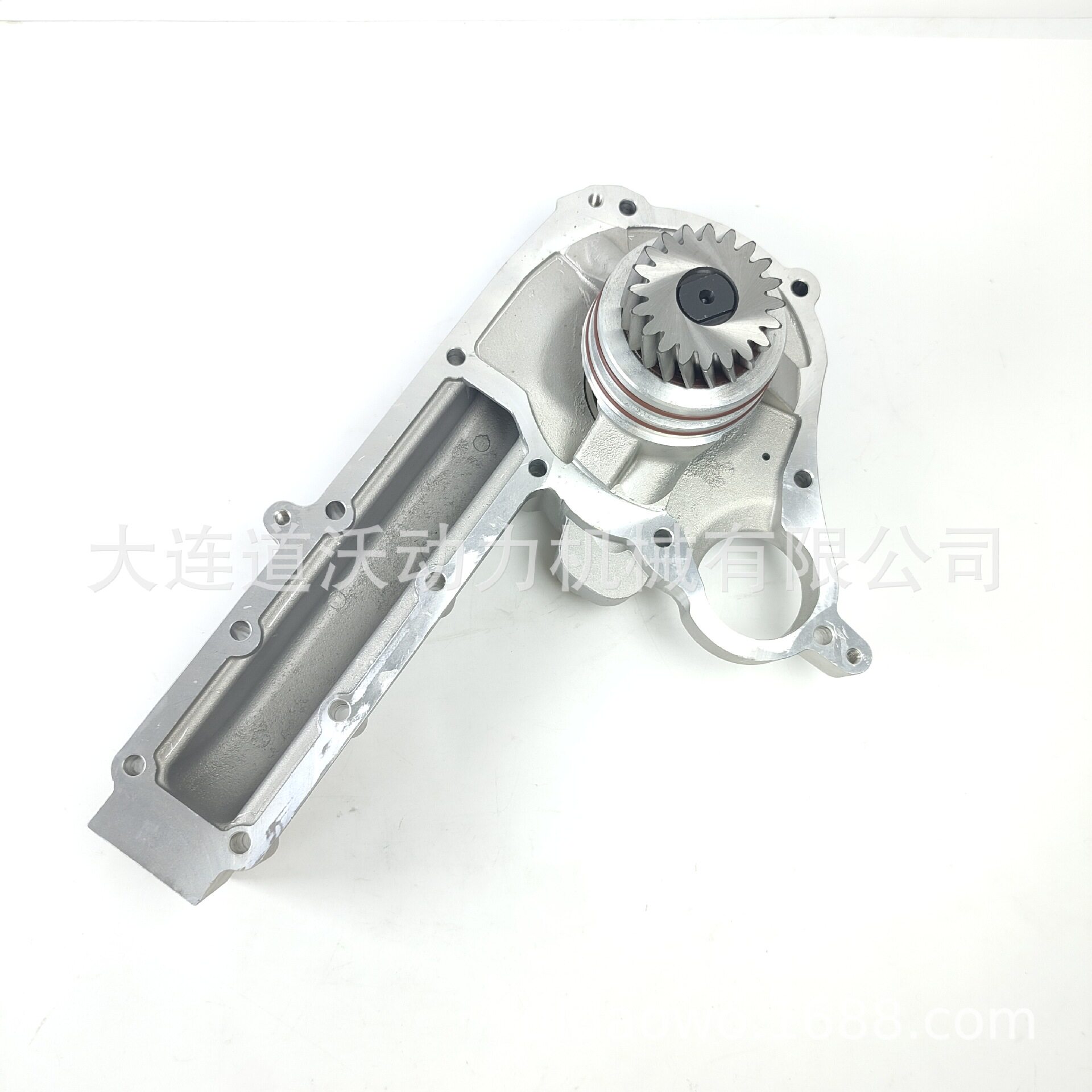 04265902水泵总成适用于道依茨柴油发动机TCD2015V08