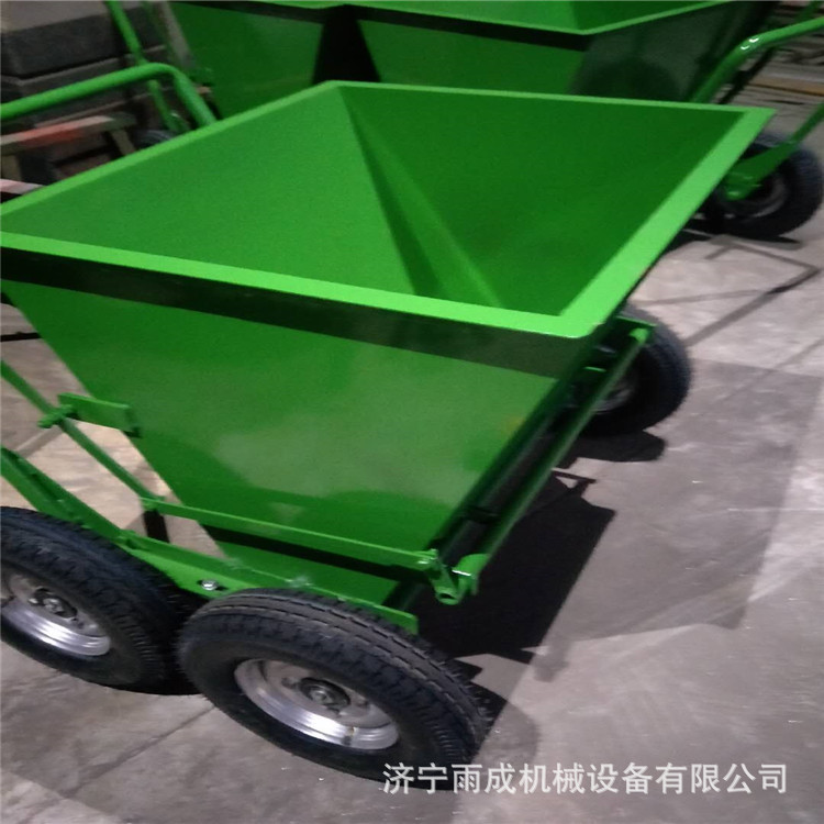 手推式校园冲砂机滚轮传动颗粒充沙机人造草坪铺沙机草皮充沙机