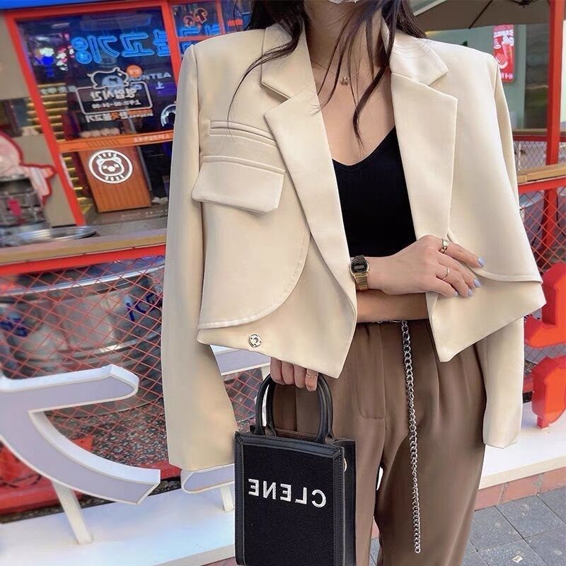 个性小西装外套女小个子新款秋季高级感黑色短款休闲气质西服