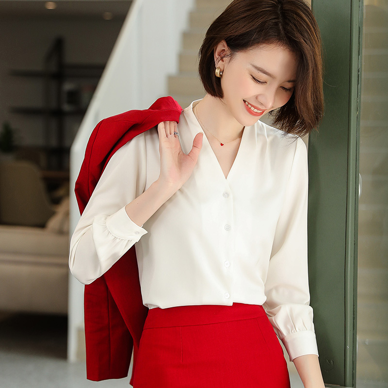 白色V领衬衫女长袖2021春秋大码西服衬衣职业西装打底内搭上衣新