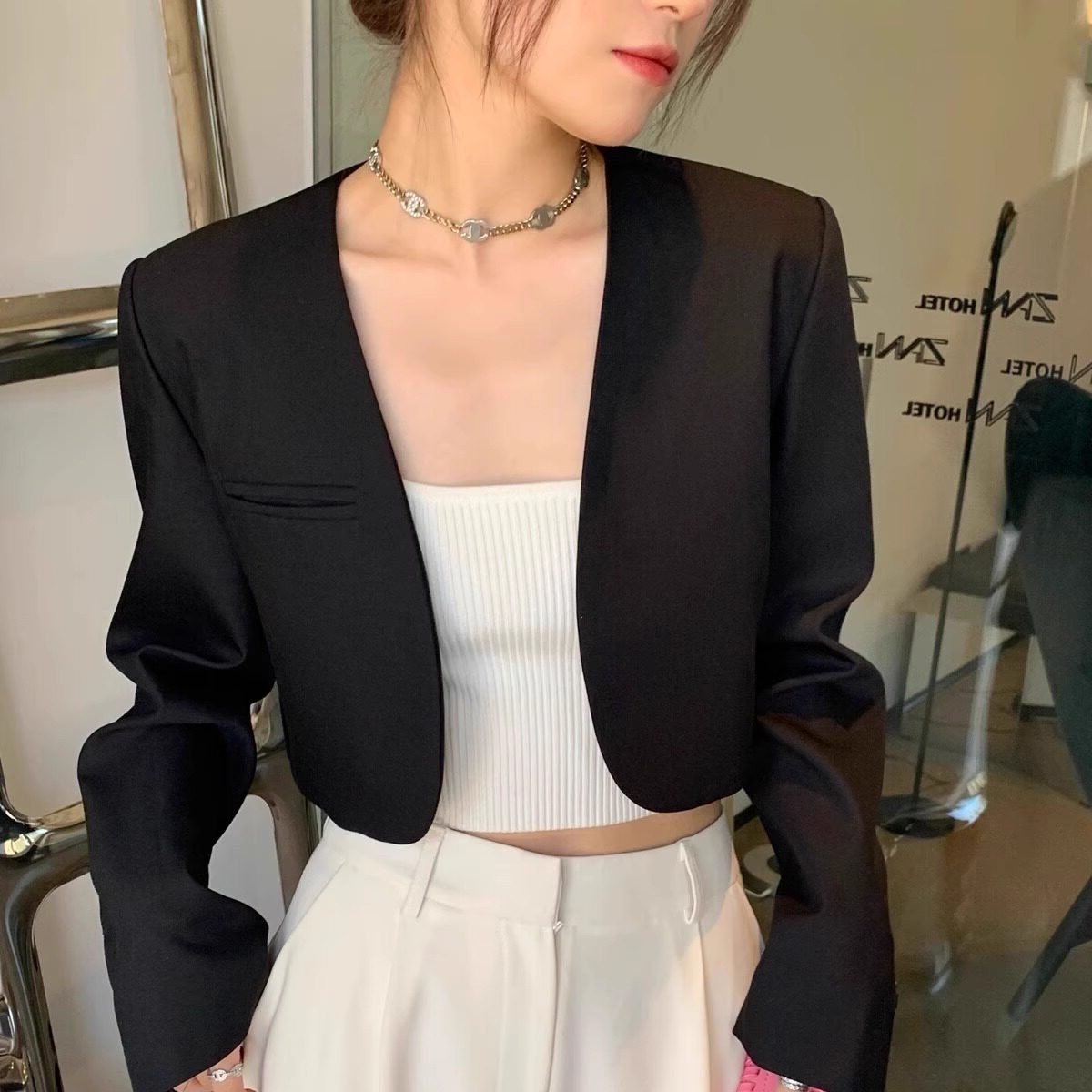短款黑色法式西装外套女2024春夏新款气质高级设计感小众休闲西服图片