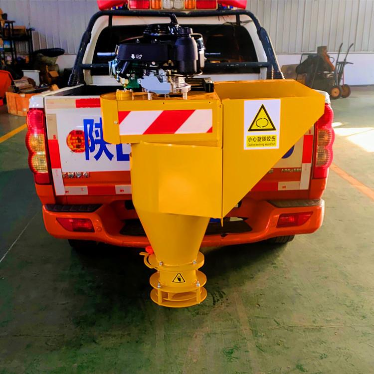 小型雪车XMA载现式融雪撒布机机斯诺货销售除雪化雪撒盐融剂撒布