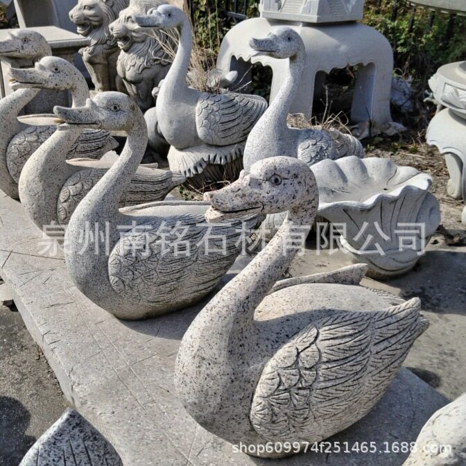 芝麻白大理石喷水鸭鹅石雕景观