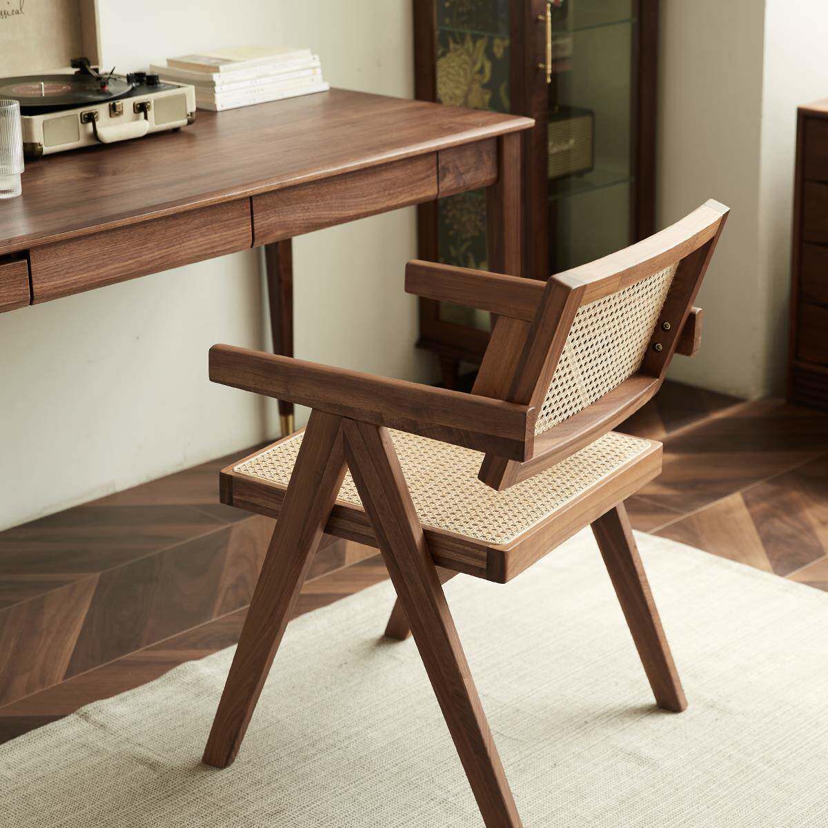 4I昌迪加实木CLN藤编家代用复古尔靠背椅子现设计阳椅台扶手休闲