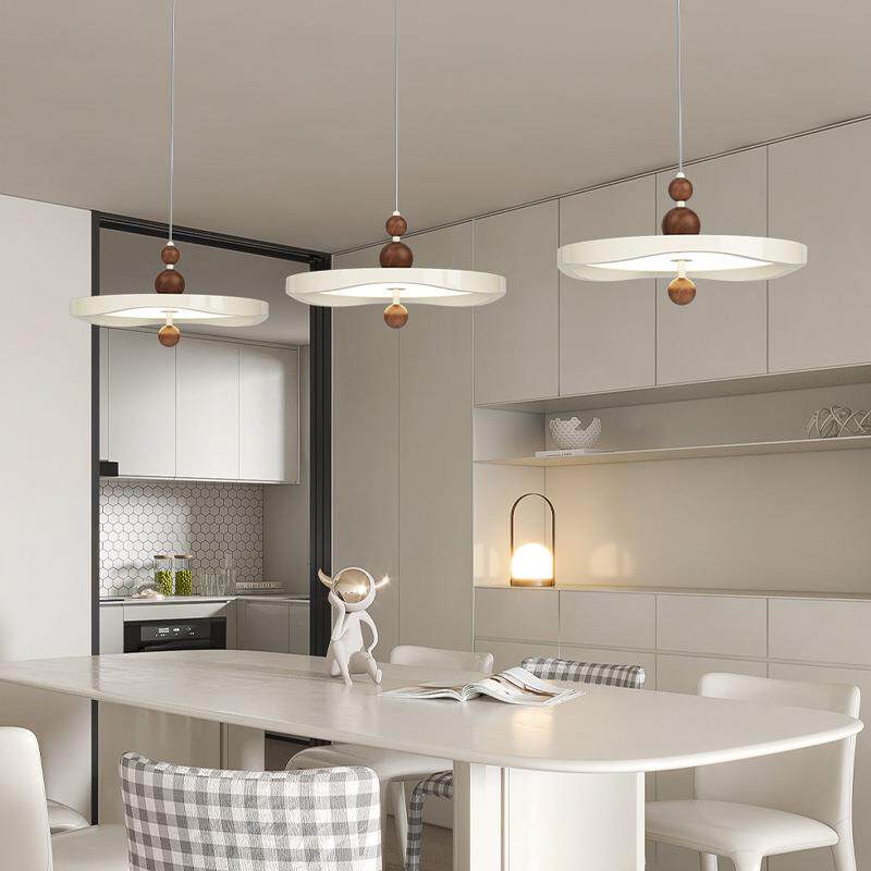 法式奶油风碟餐厅吊灯现代简约餐桌全光谱护眼飞款20意25新创702