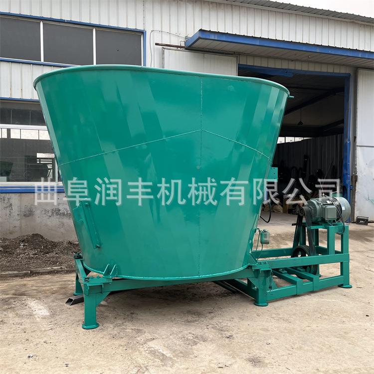 2方双轴卧草式搅拌机TMR重称粉碎6一体混合机立式精粗CLV饲拌料机